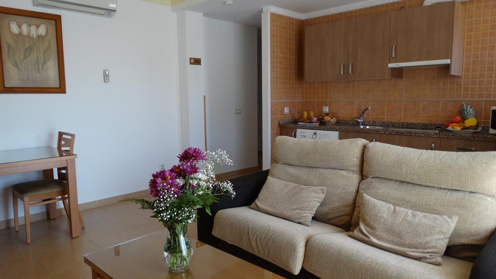 Apartamentos Turisticos Las Yucas Torre Del Mar Exterior photo